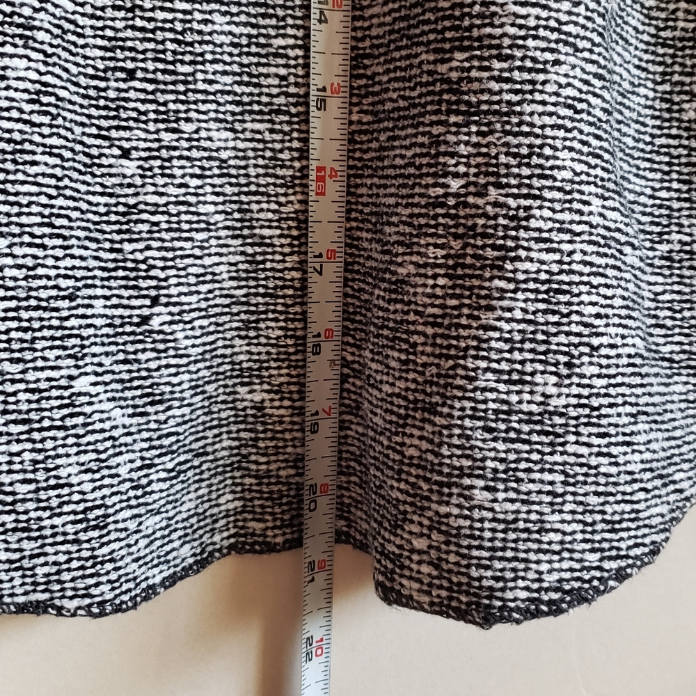vintage black and white vintage knit 1980s cozy cropped Sweater, women's size M - Picture 10 of 15